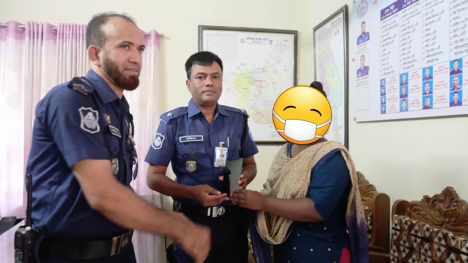 হবিগঞ্জে এক তরুনীর মোবাইল ফোন হারিয়ে যাওয়ায় এক সপ্তার ভিতরে উদ্ধার করল পুলিশ