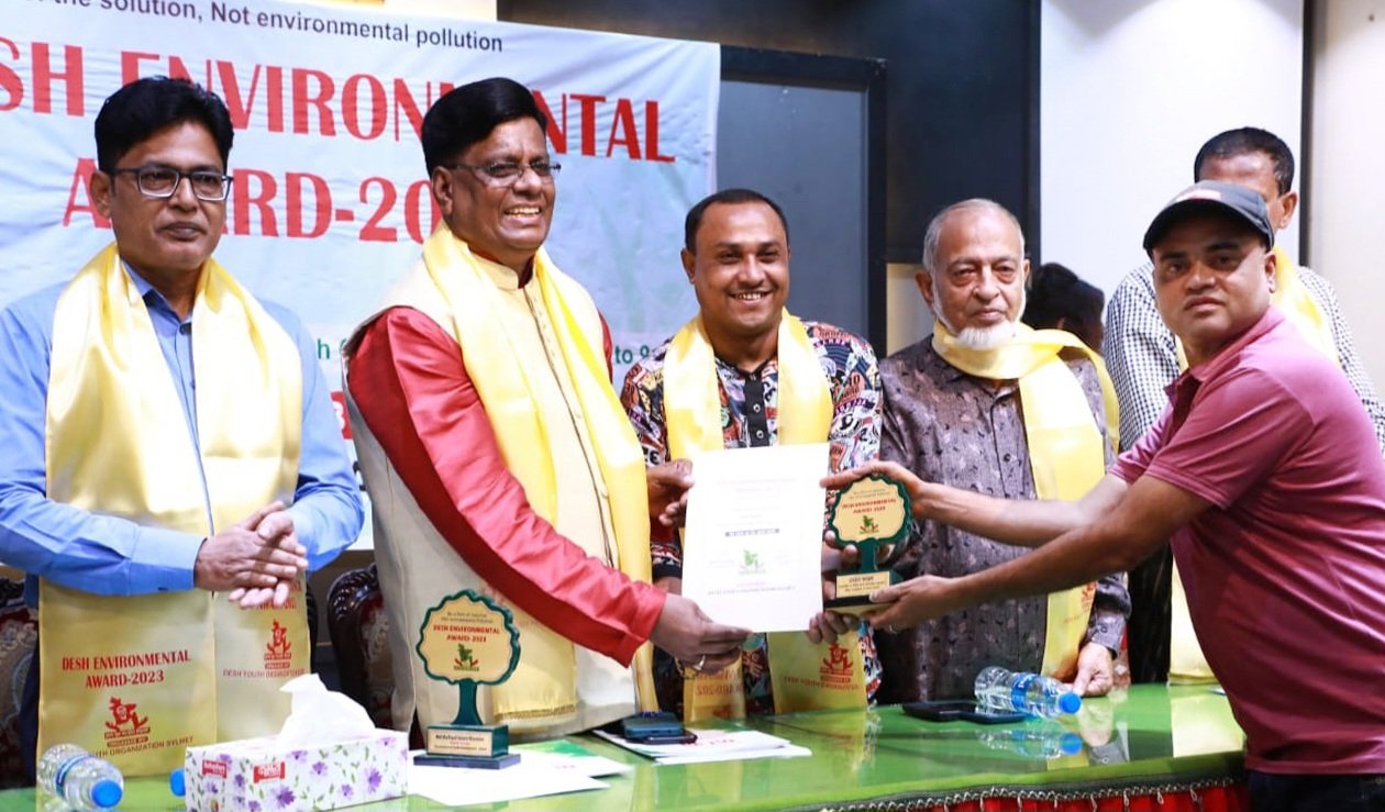 সমাজসেবায় বিশেষ অবদান রাখায় সম্মননা পেলেন সাংবাদিক এমরান ফয়ছল