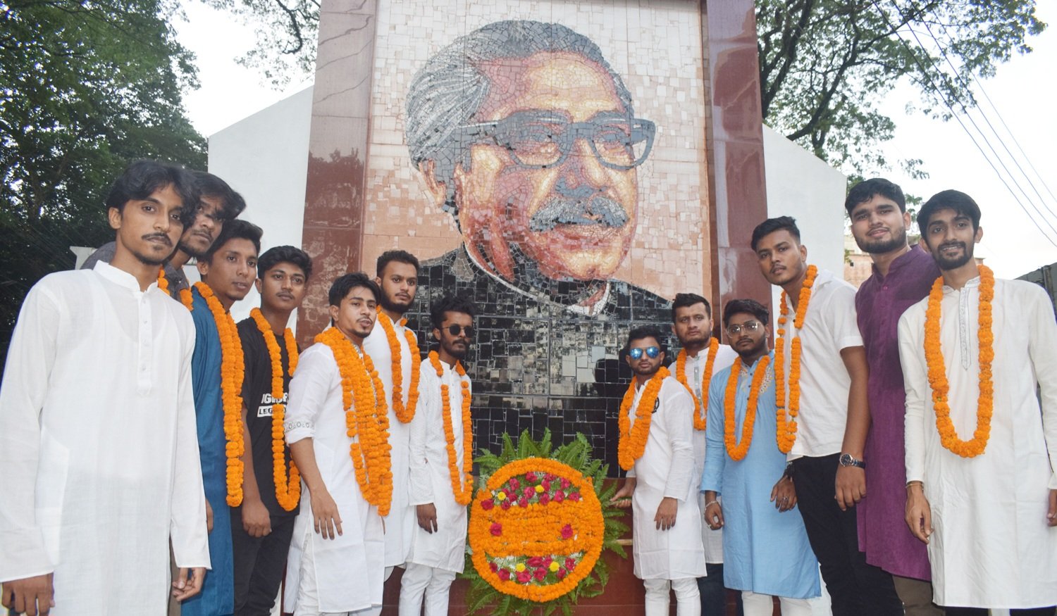 সিলেটে বেসরকারি বিশ্ববিদ্যালয় ছাত্রলীগের আনন্দ মিছিল ও শ্রদ্ধাঞ্জলি অর্পণ