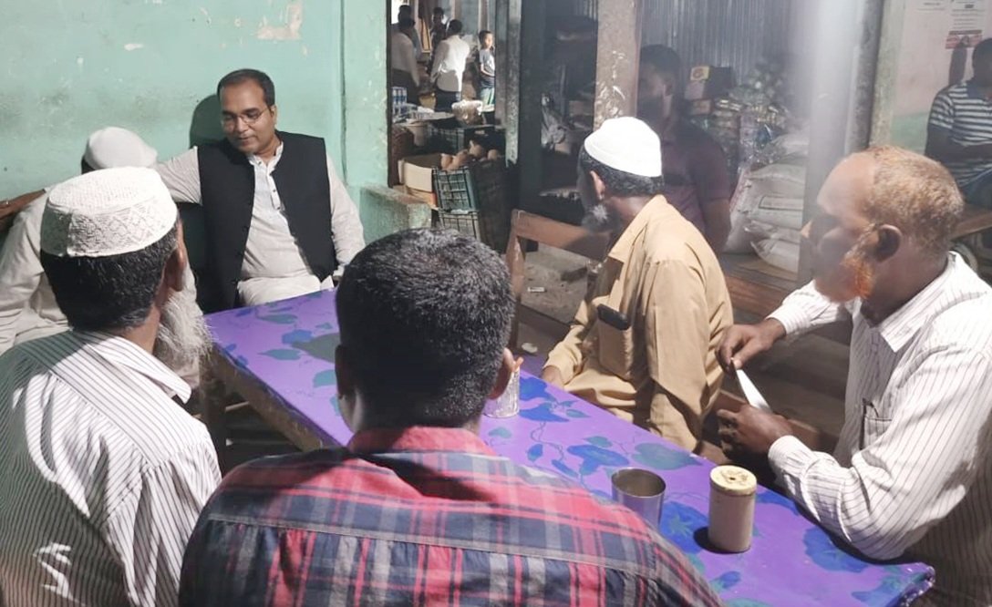 আহারকান্দি ও গুরকচি বাজার এলাকাবাসীর সাথে নাজমুল আলম রোমেনের মতবিনিময়