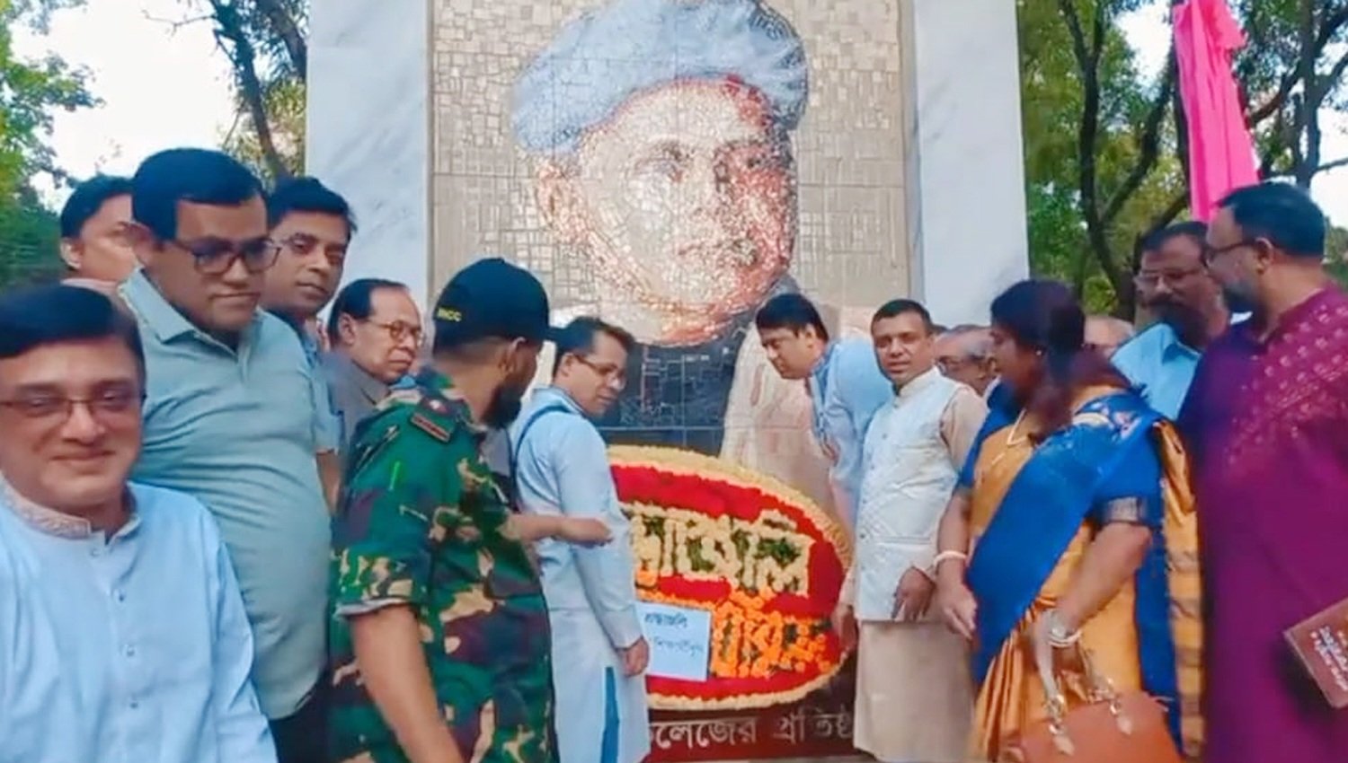 এমসি কলেজের প্রতিষ্ঠাতা গিরিশচন্দ্র রায়ের ম্যুরাল উদ্বোধন
