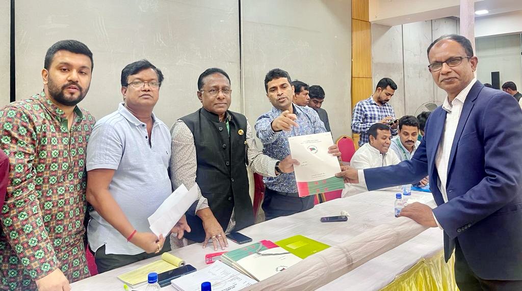 মৌলভীবাজার-২ আসনে আওয়ামী লীগের মনোনয়ন কিনলেন সাংবাদিক কামাল হাসান
