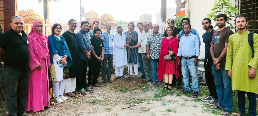 বৃক্ষরোপণ ও শ্রদ্ধাঞ্জলি অর্পণের মধ্য দিয়ে নাট্য পরিষদের মিশু স্মরণ