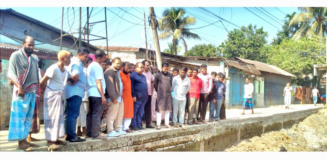 ৮নং ওয়ার্ডেস্থ নতুন বাজারের পুকুর সংস্কারের জন্য পরিদর্শন করেন-কাউন্সিলর জগদীশ