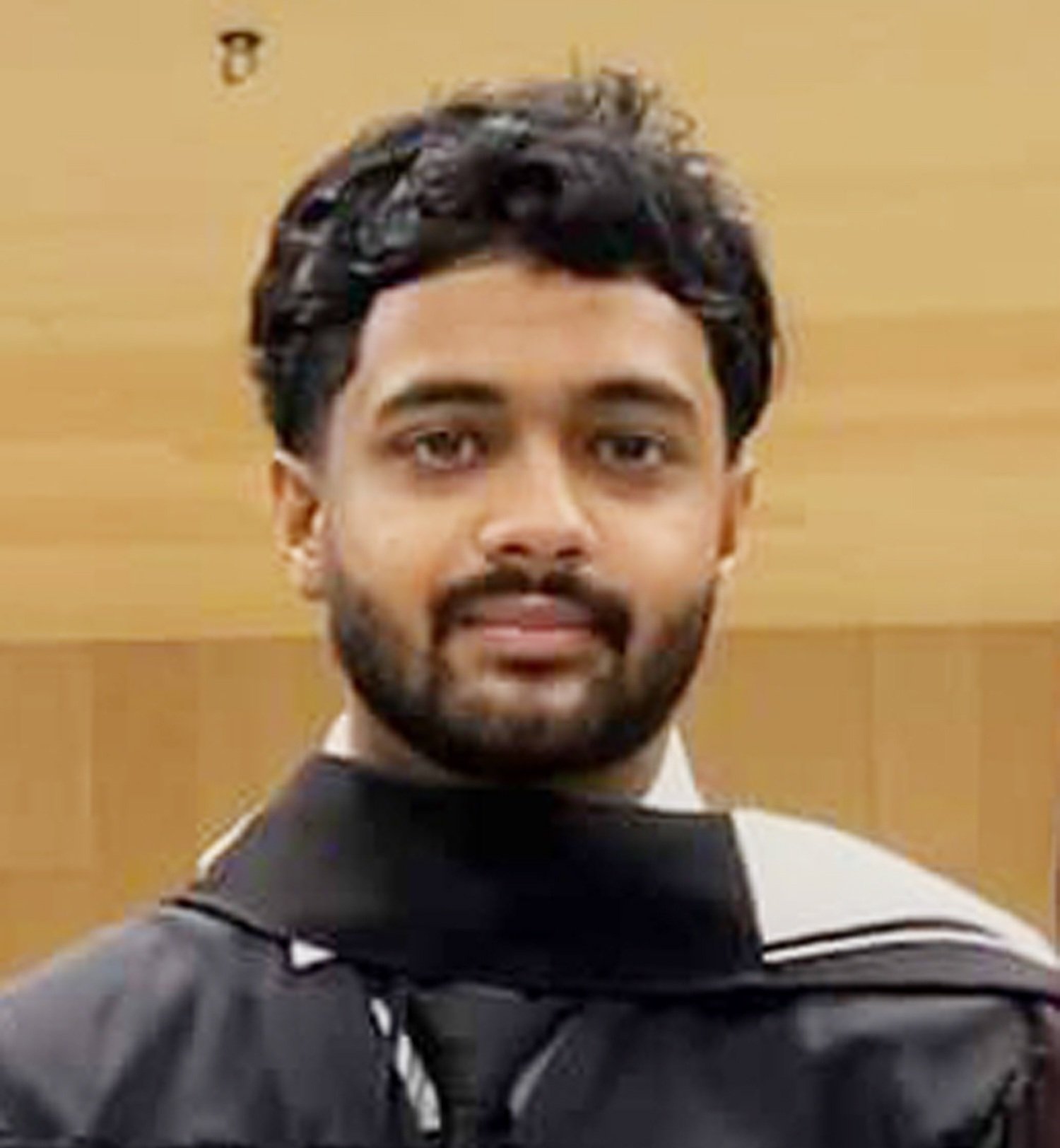 টরোন্টো বিশ্ববিদ্যালয় থেকে গ্র্যাজুয়েশন সম্পন্ন করলেন উদয় দে