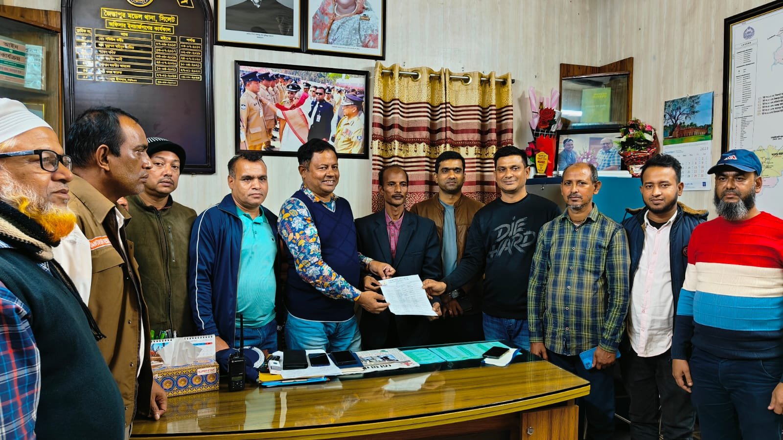 জৈন্তাপুরে কর্মরত সাংবাদিকদের সাথে জৈন্তাপুর মডেল থানার মতবিনিময় সভা।