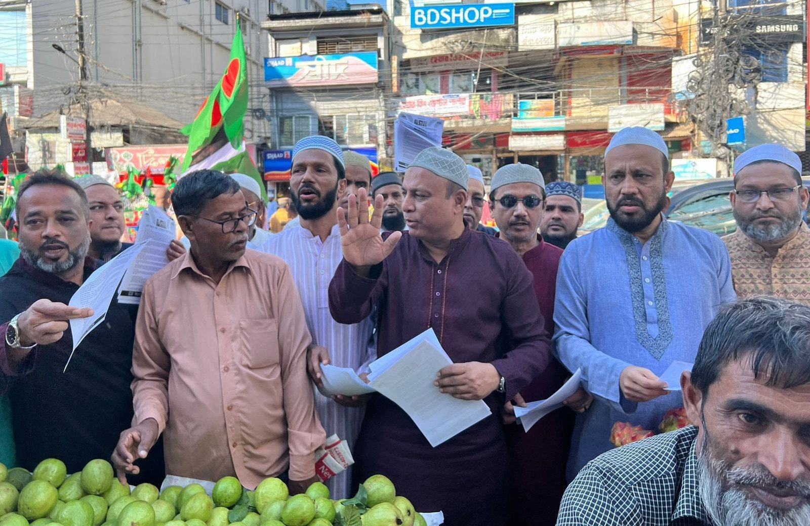 ডামি নির্বাচন দেশের জনগণ মেনে নেবে না :এমরান চৌধুরী