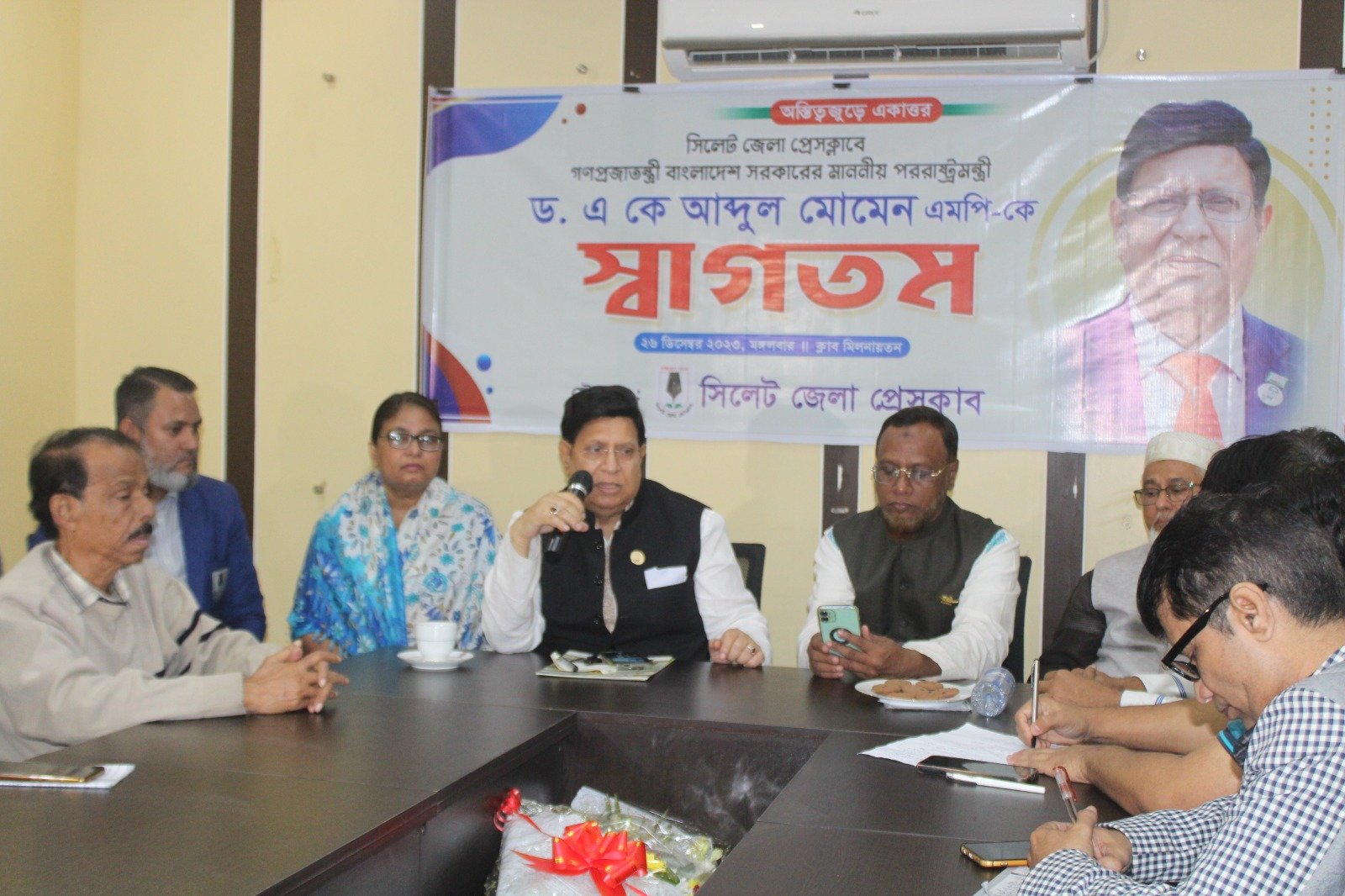 গণতন্ত্রে নির্বাচনের বিকল্প নেই-ড. মোমেন