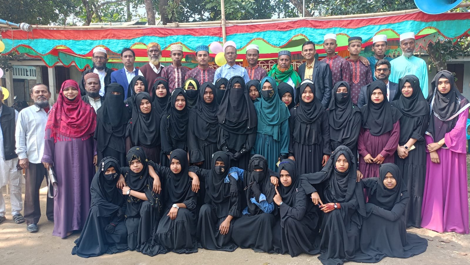 ইসলামপুর ছিদ্দিকিয়া দাখিল মাদ্রাসার দাখিল পরীক্ষার্থীদের বিদায় সংবর্ধনা