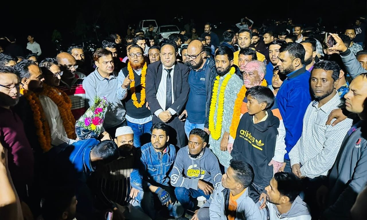 সরকার সারাদেশকেই কারাগারে পরিনত করেছে : এড. এমরান চৌধুরী