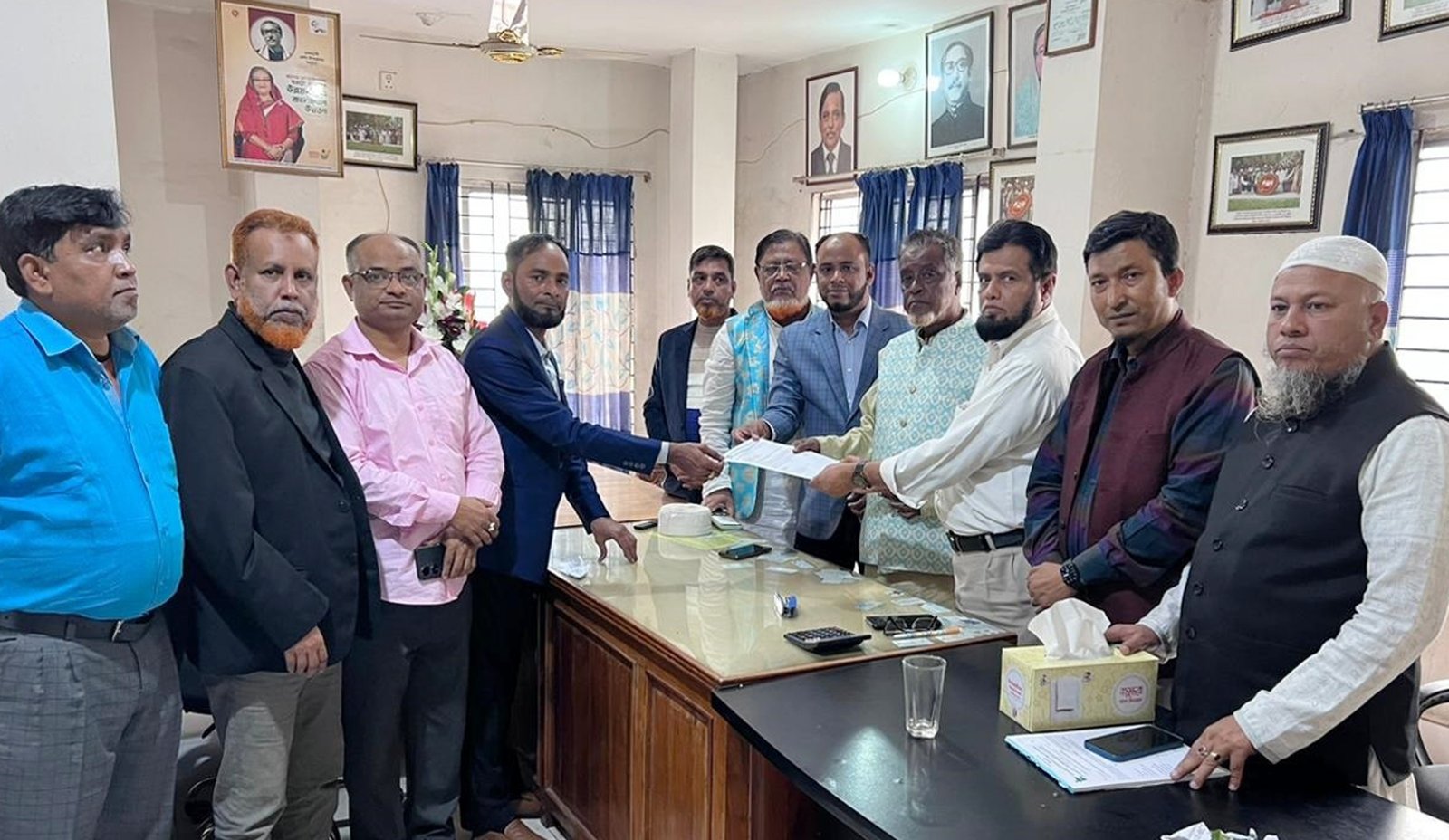 সিলেট জেলা ট্রাক পিকআপ কাভার্ডভ্যান মালিক সমিতির নবনির্বাচিত কমিটির অনুমোদন
