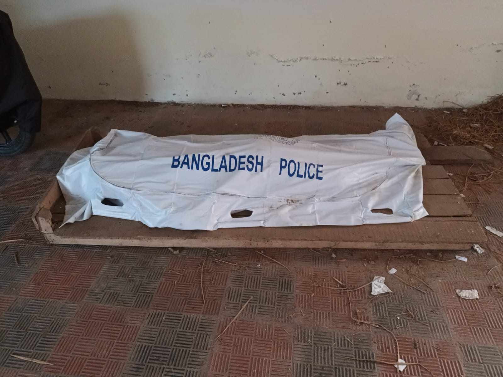 বাসের ধাক্কায় প্রাণ গেল এক মোটরসাইকেল চালকের! ঘাতক বাস আটক