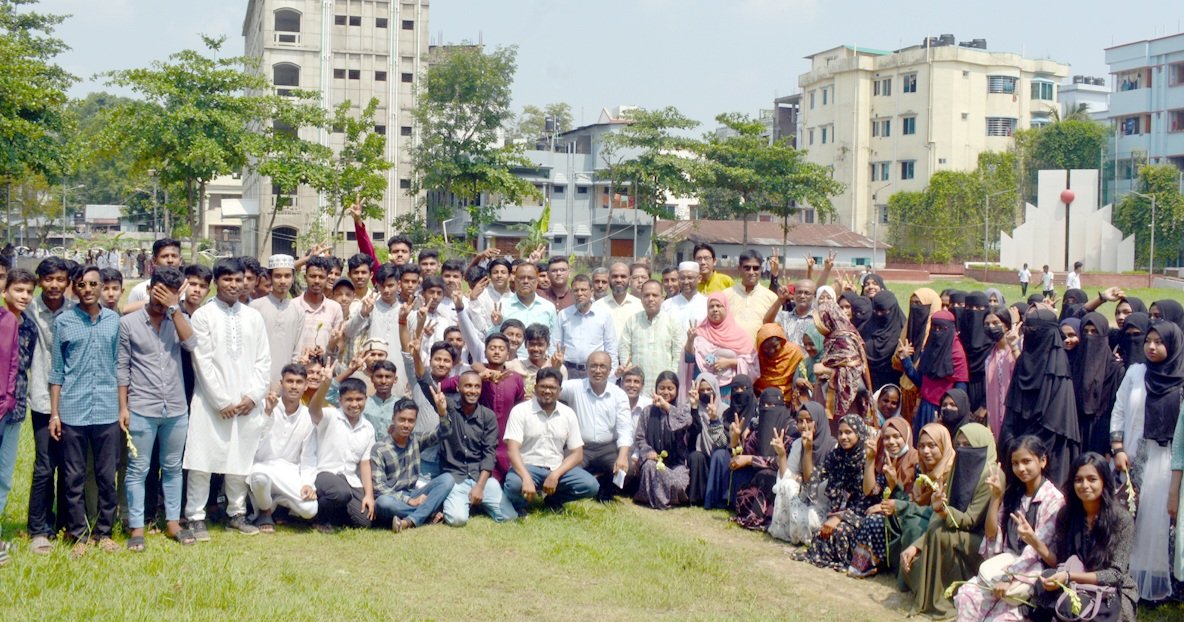 সৈয়দ হাতিম আলী স্কুল এন্ড কলেজে কৃতি শিক্ষার্থী সংবর্ধনা অনুষ্ঠিত