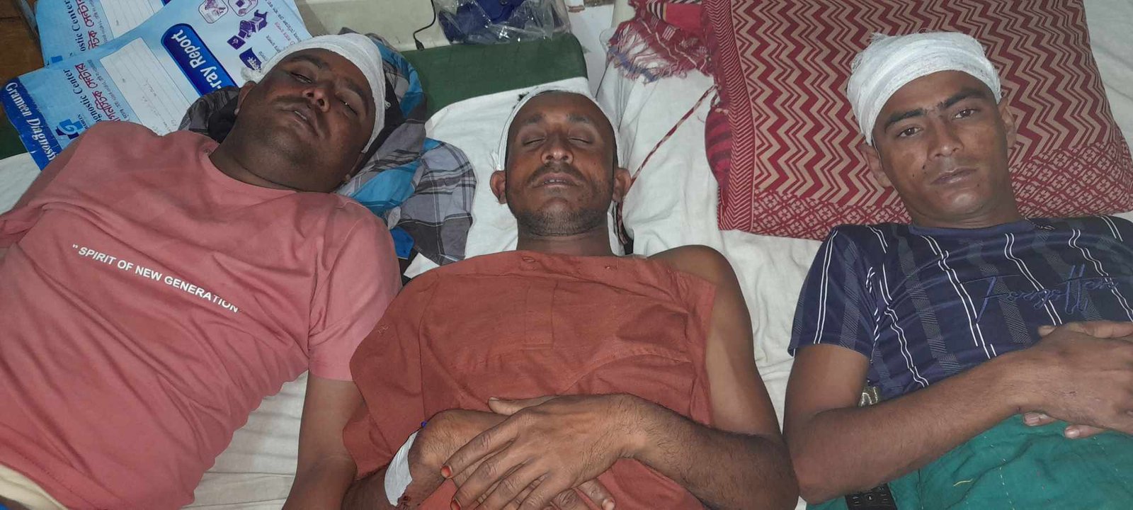 সুনামগঞ্জের ডলুরায় ব্যবসায়ীর উপর হামলার ঘটনায় গুরুতর আহত হয়েছেন তিন জন