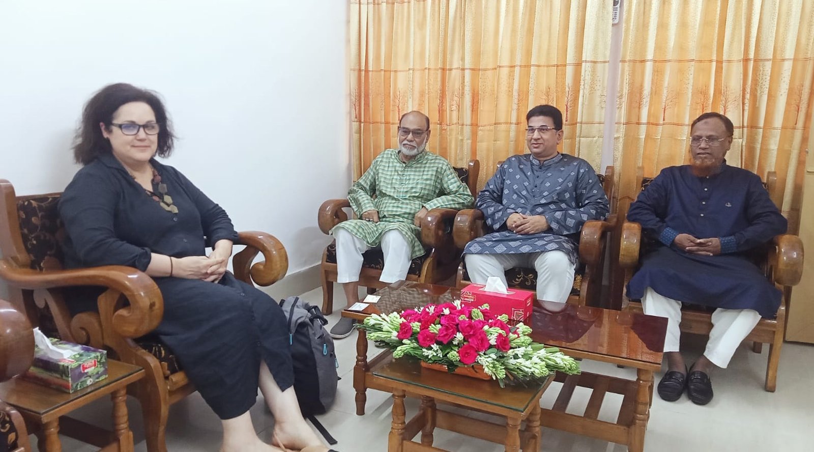 নাসির খানের সাথে যুক্তরাষ্ট্র দূতাবাসের রাজনৈতিক ইউনিট প্রধানের সৌজন্য সাক্ষাৎ