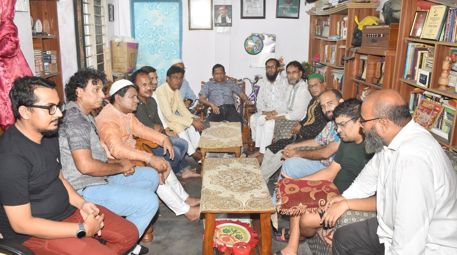অসুস্থ ইভানকে একাত্তরের ঘাতক দালাল নির্মূল কমিটি সিলেট মহানগরের আর্থিক সহায়তা