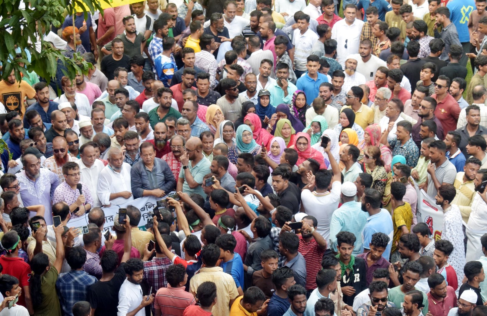 অবৈধ আওয়ামী লীগ সরকার দেশের আইন  বিচার ও অর্থনীতিকে ধ্বংস করে দিয়েছে-খন্দকার মুক্তাদির
