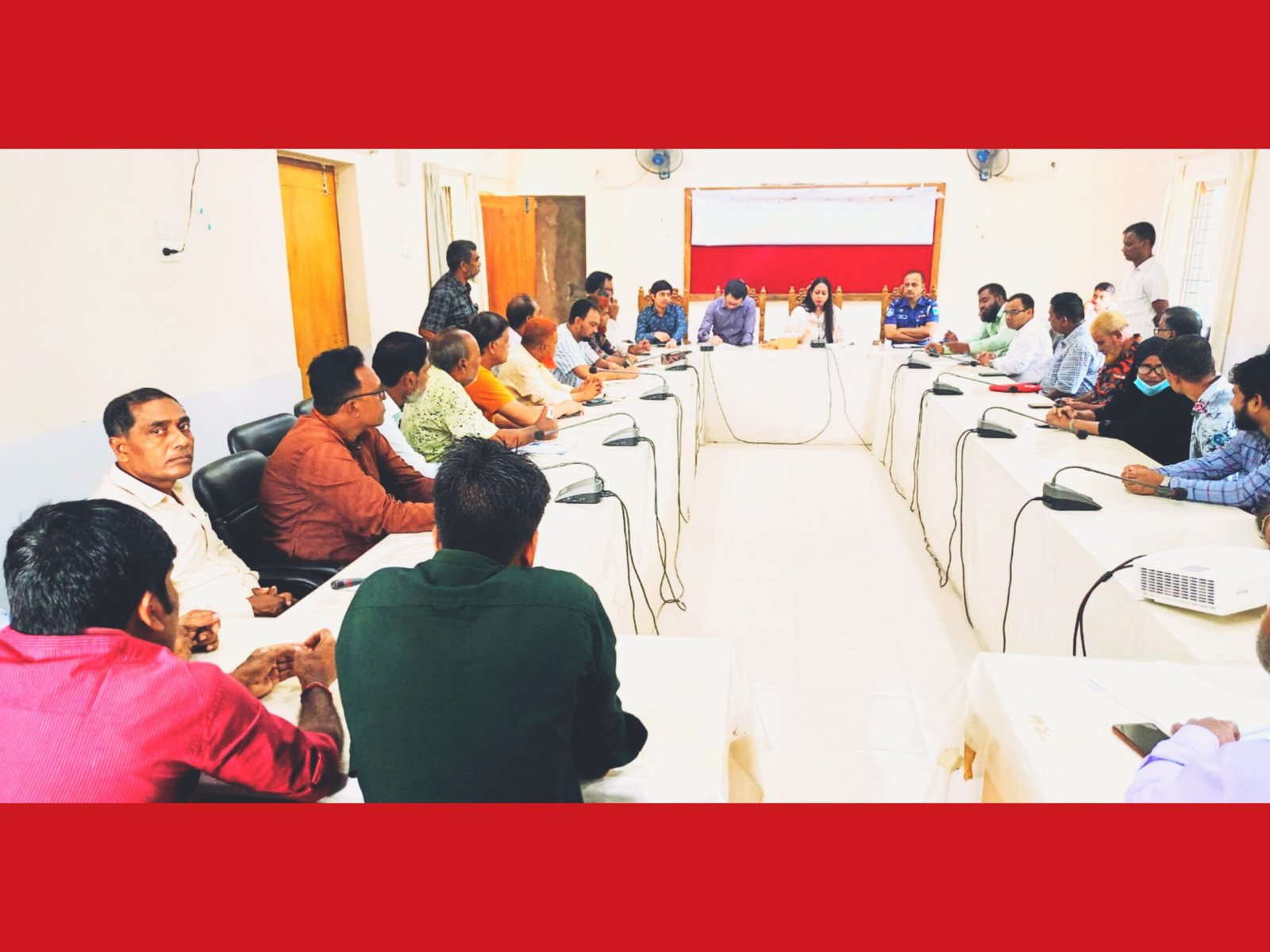 সুনামগঞ্জের দোয়ারাবাজারে দুর্গাপূজা উপলক্ষে বিশেষ আইনশৃঙ্খলা সভা