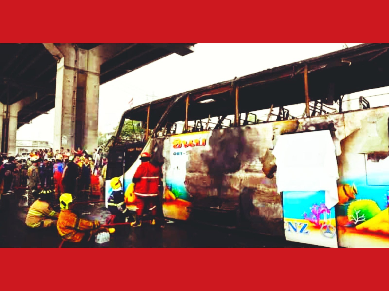 থাইল্যান্ডে বাস দুর্ঘটনা, অন্তত ২০ শিশুর মৃত্যুর শঙ্কা