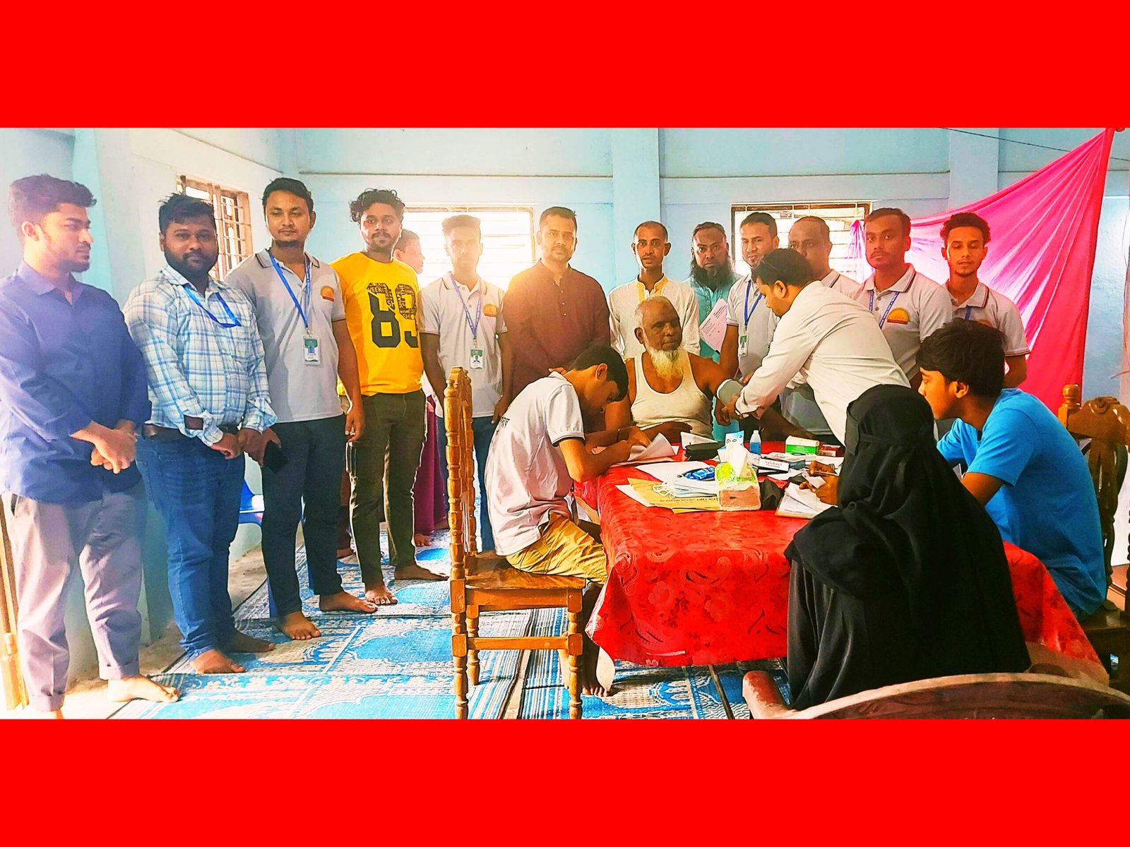 স্মাইল লার্নিং সেন্টারের উদ্যোগে দক্ষিণ কুশিঘাট এলাকায় মেডিকেল ক্যাম্প অনুষ্ঠিত