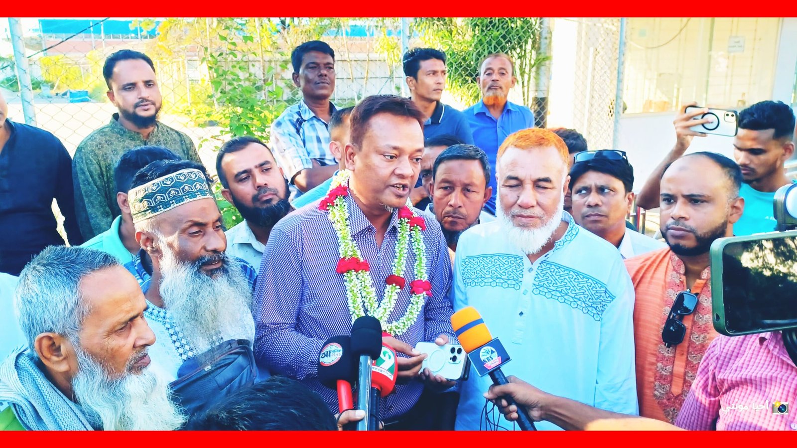 বিমান বন্দরে পরিবহন নেতা ছয়ফুল’কে সম্বর্ধনা