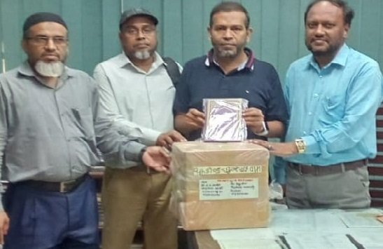 রাজশাহী বিশ্ববিদ্যালয় লাইব্রেরিতে রকীব শাহ রিসার্চ সেন্টারের বই প্রদান
