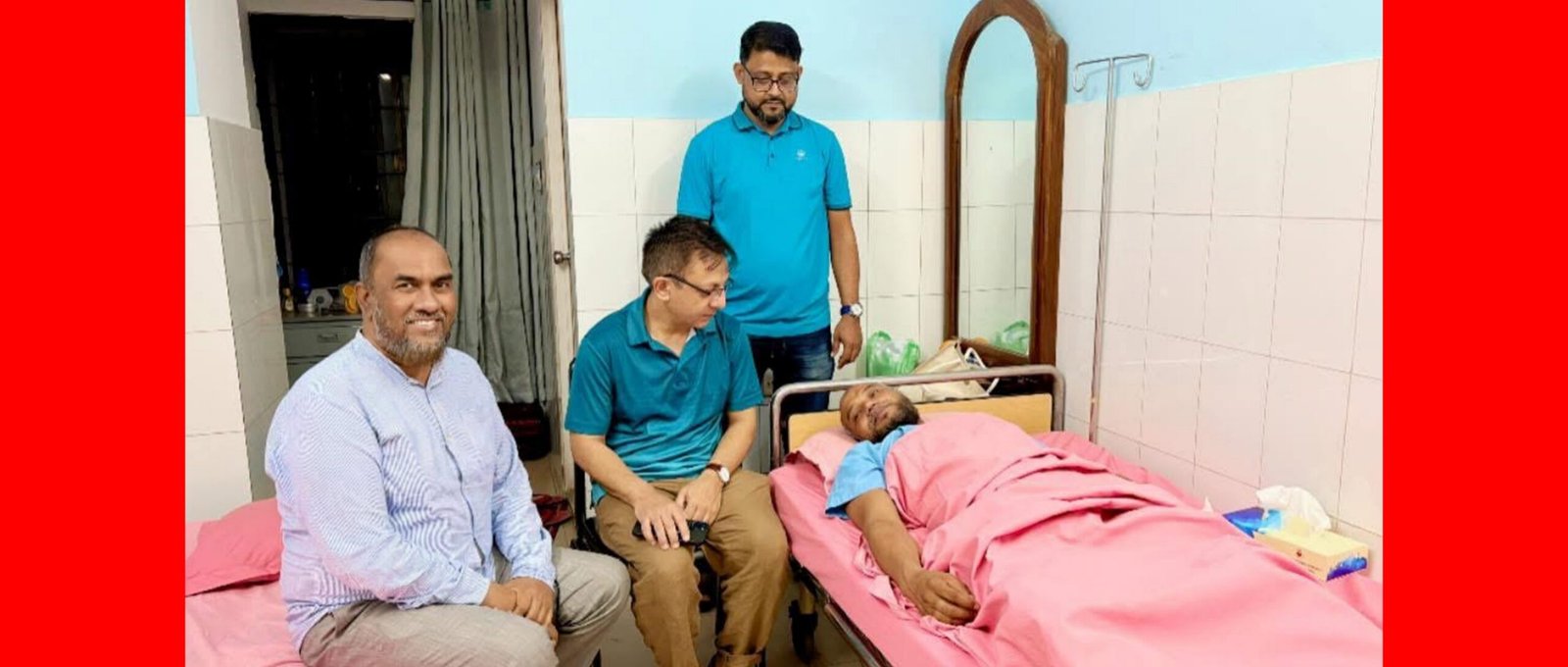 হৃদরোগে আক্রান্ত আকবর আলীর  শয্যাপাশে খন্দকার মুক্তাদির