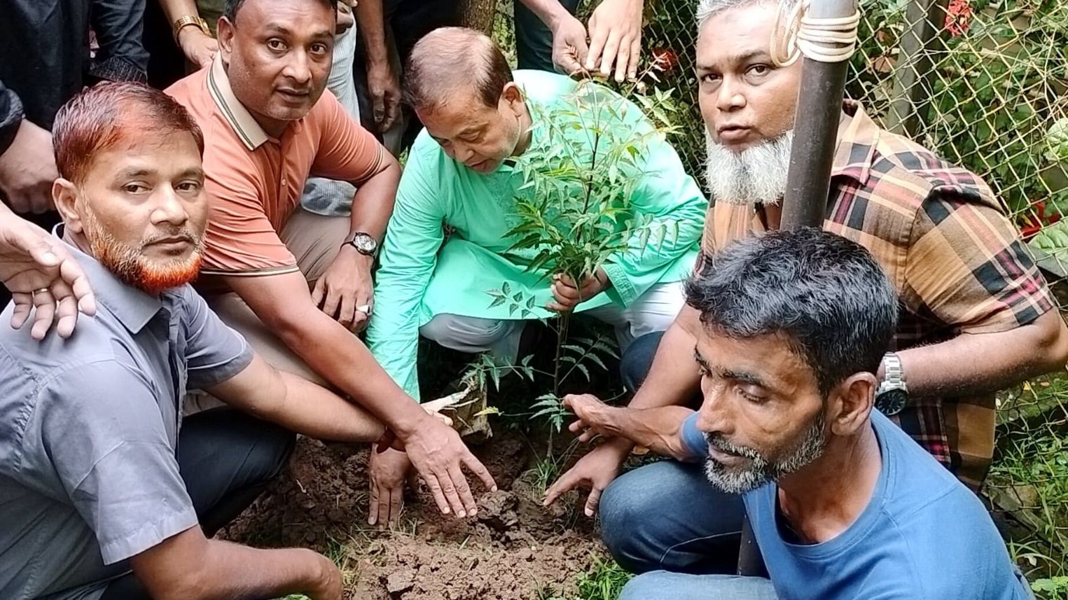 তারেক রহমানের দূরদর্শী নেতৃত্বে বিএনপি এগিয়ে যাচ্ছে সুসংগঠিত ভবিষ্যতের পথে: ইমদাদ চৌধুরী