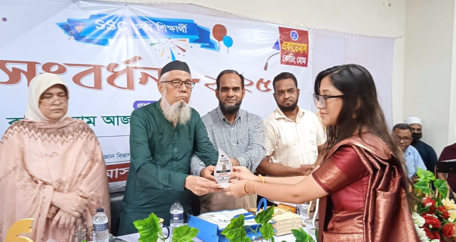 নিজেদেরকে ভালো শিক্ষার্থীর পাশাপাশি ভালো মানুষ হিসেবে গড়ে তুলতে হবে-অধ্যক্ষ কবি কালাম আজাদ