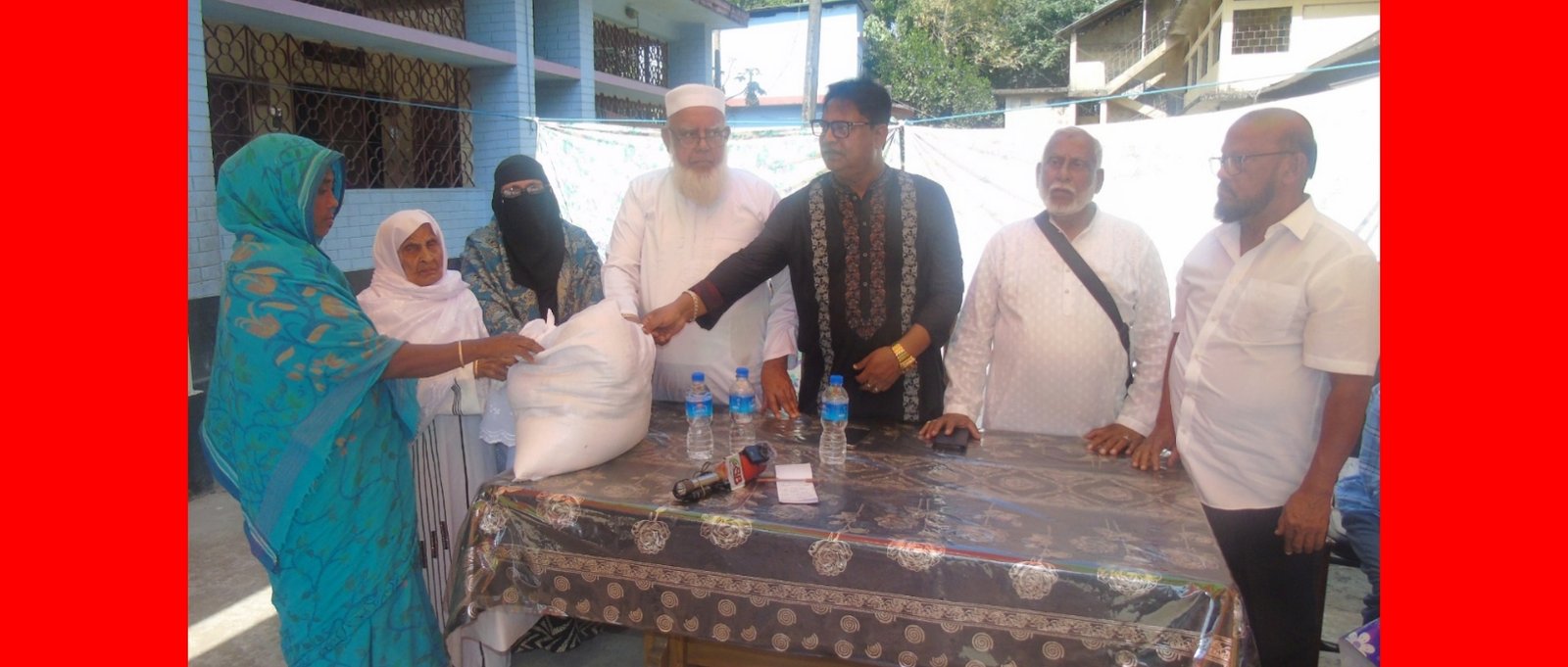 বিশ্বনাথে প্রবাসী আব্দুল মজিদ’র উদ্যোগে দুইশত পরিবারের মাঝে খাদ্যসামগ্রী ও নগদ অর্থ বিতরণ