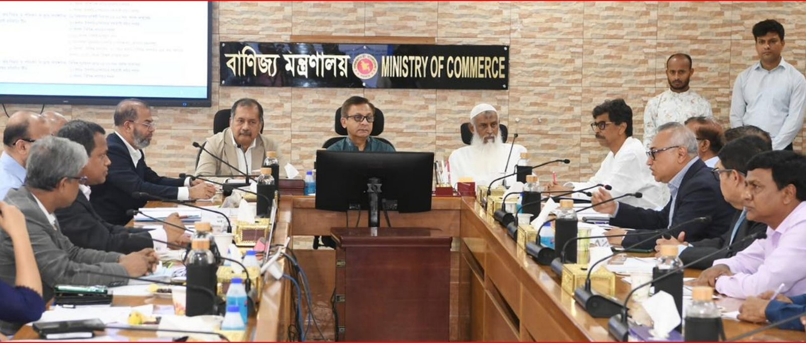 কোরবানির চামড়ার দাম বেড়েছে প্রতি বর্গফুটে ২ টাকা ঢাকায় ৬২-৬৭ টাকা- ঢাকার বাইরে ৫৭-৬২ ঢাকা