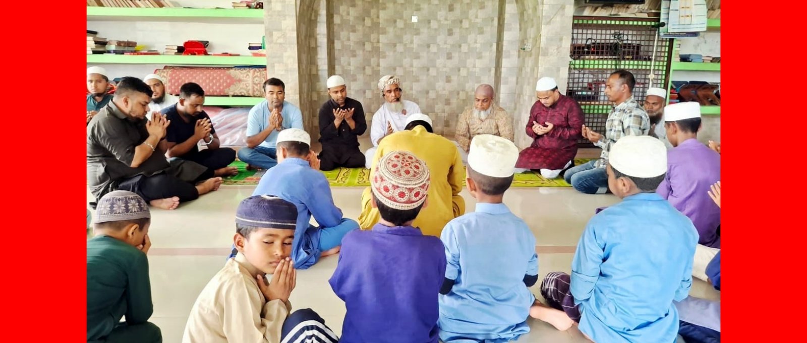 শহীদ জিয়ার ৪৫তম শাহাদাত বার্ষিকীতে পেশাজীবী পরিষদ জেলা ও মহানগরের দোয়া ও ফল বিতরণ