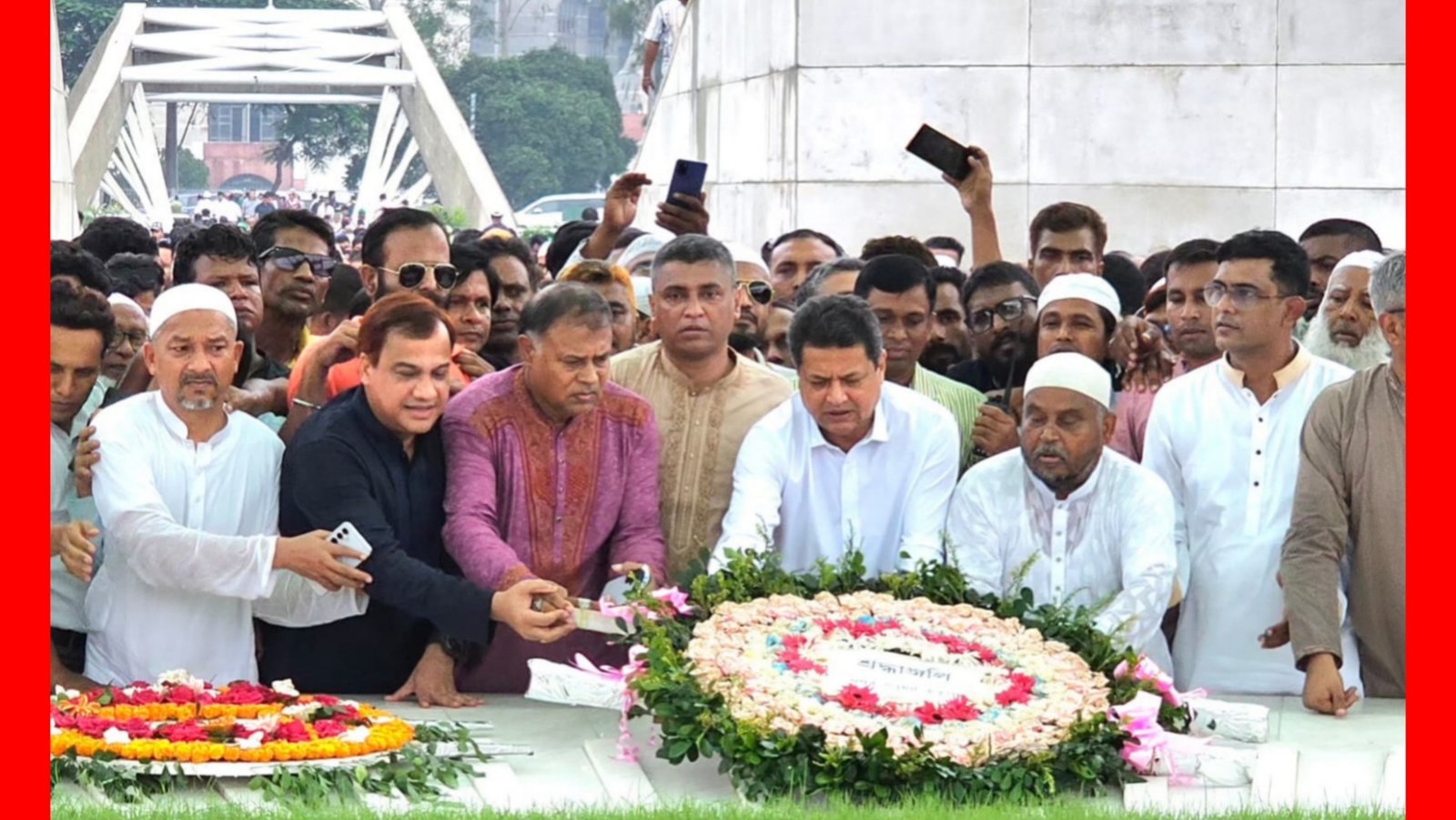 শহীদ জিয়া ও বেগম খালেদা জিয়ার মাজার জিয়ারত করলেন কয়েস লোদীসহ ৯ উন্নয়ন কর্তৃপক্ষের চেয়ারম্যান