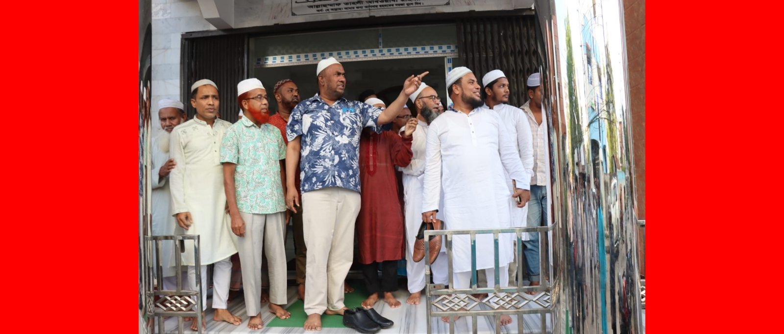 কাজলশায় সড়ক পরিদর্শনকালে সিসিক প্রশাসক